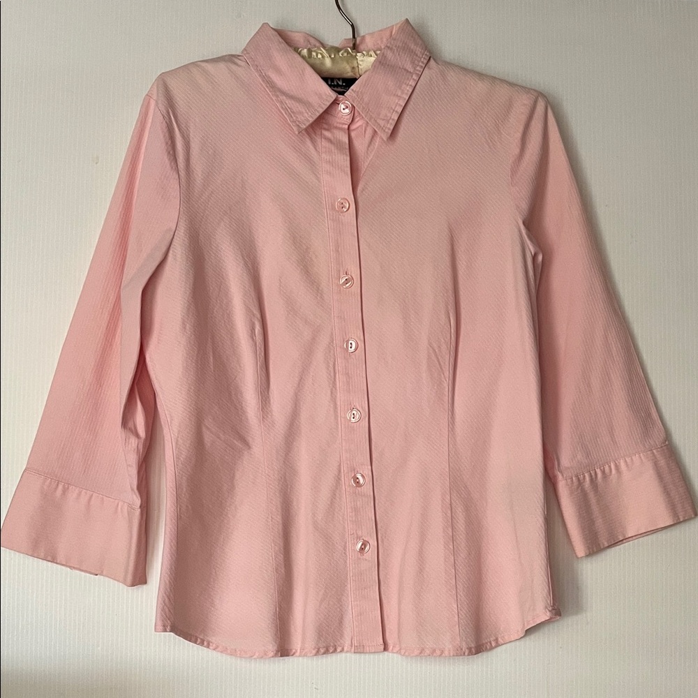 Junior’s Vintage Button Down Shirt Size M